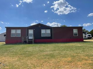 10553 N 2300th Rd, Clinton, OK 73601