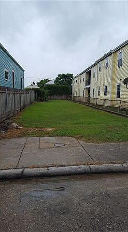 1st image of 2014 Saint Andrew St