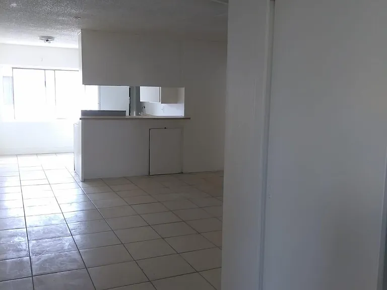 3892 Palos Verdes St — Photo 10