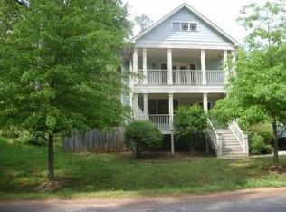 2690 Fairlee Dr, Decatur, GA 30032