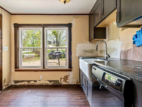 17th image of this home