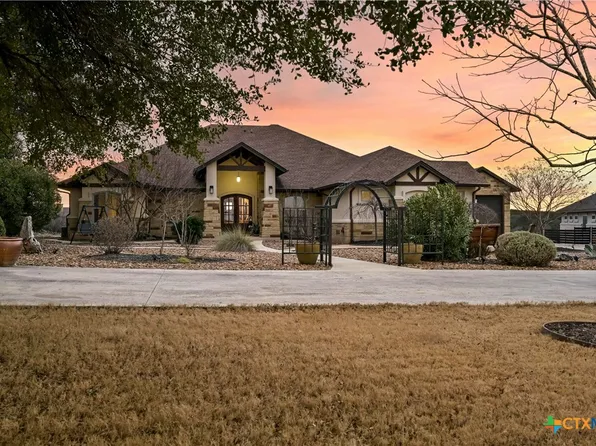 1305 Eagle Point Dr, Georgetown, TX 78628