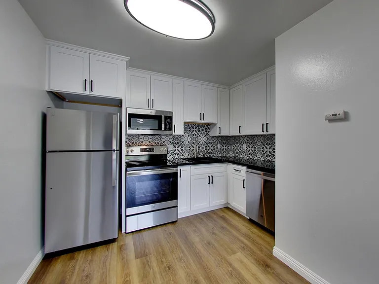 PARKWEST APARTMENTS — Photo 1