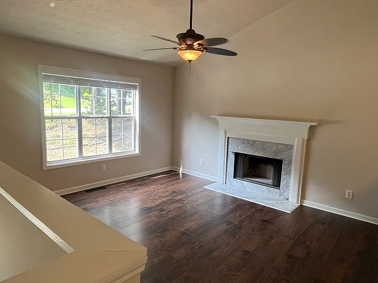 4695 Eucalyptus Way — Photo 2