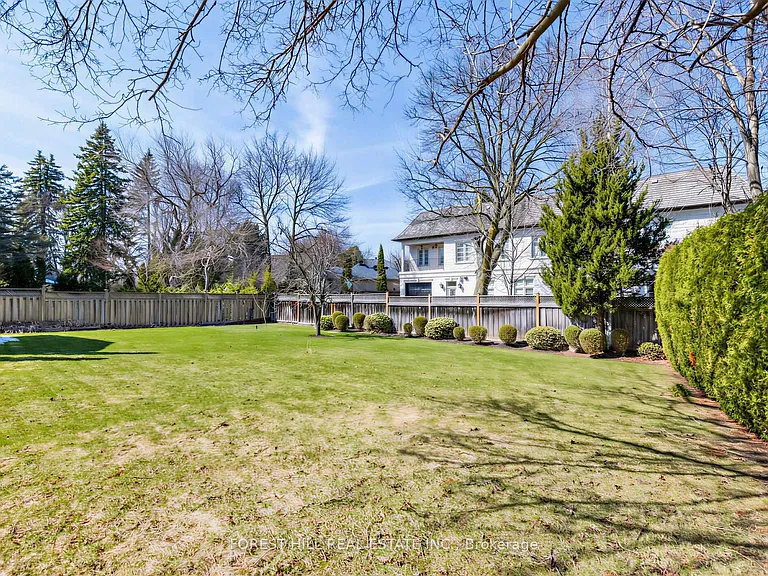 8 Colvestone Rd — Photo 47
