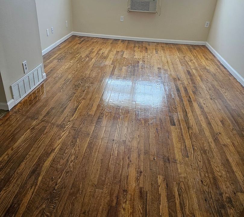 1st image of 4739 Hilton Ave #A15