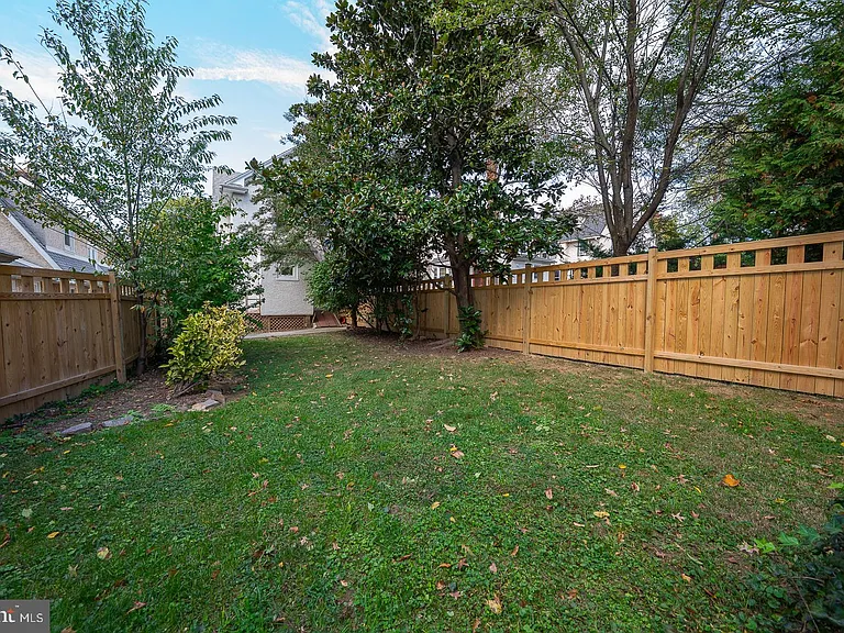 17 E Turnbull Ave — Photo 31