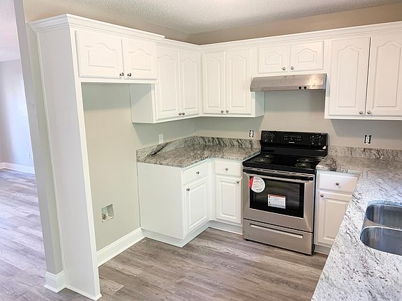 4th image of 125 Evvalane Dr #B