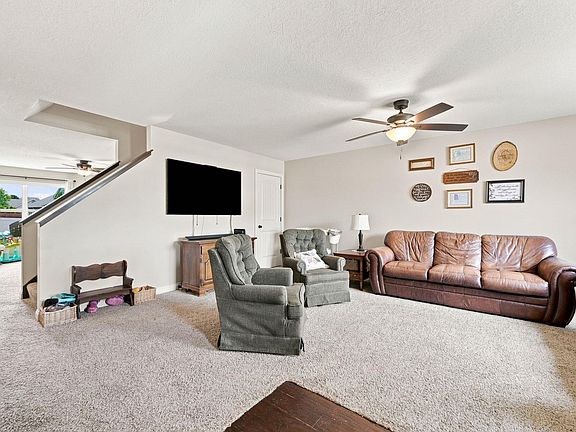 3rd image of 8211 Queenboro Ct