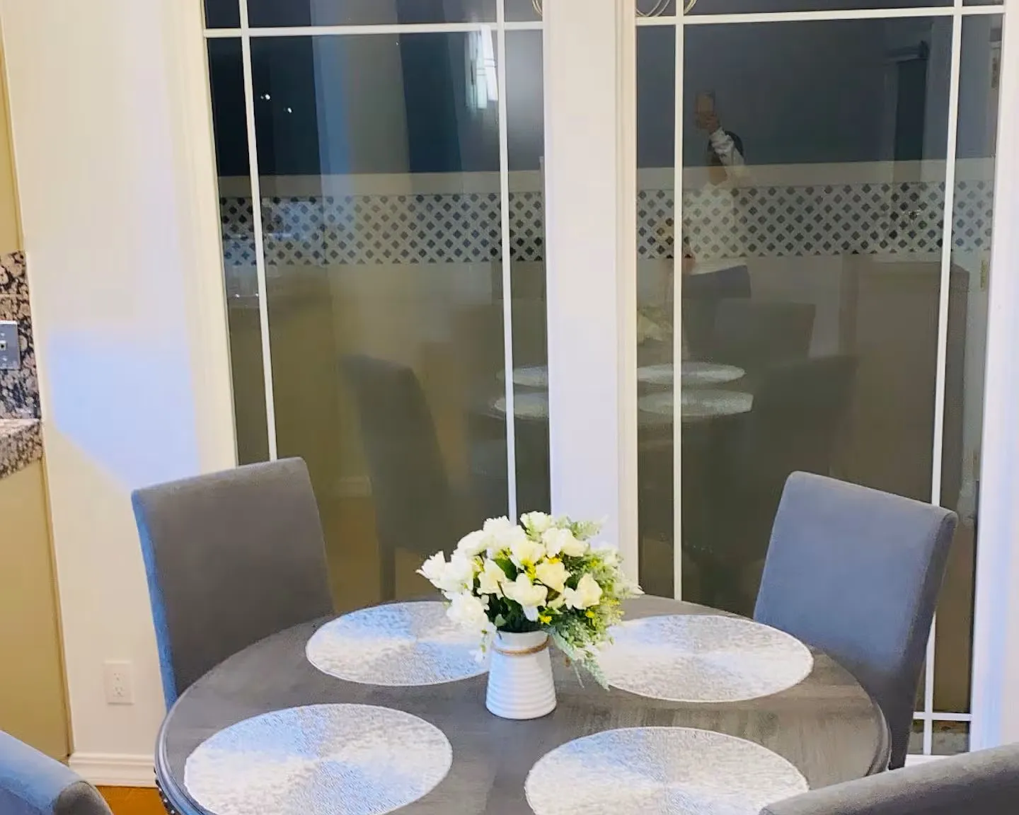 4 bed, 3000 sqft, $7,100 — Photo 4