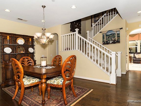 3rd image of 16841 Silver Crest Dr