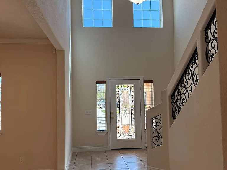 3737 Tierra Campa Dr — Photo 8