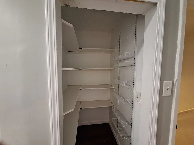 23720 Shakespeare Ave — Photo 14