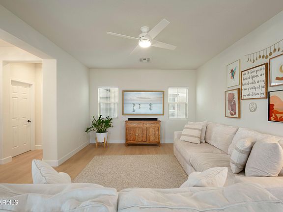 5th image of 21264 N 36TH Place