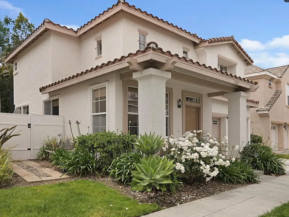 1207 Cambria Way