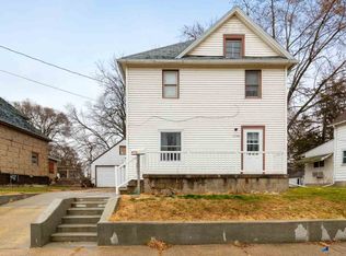 1929 Mulberry St, Waterloo, IA 50703