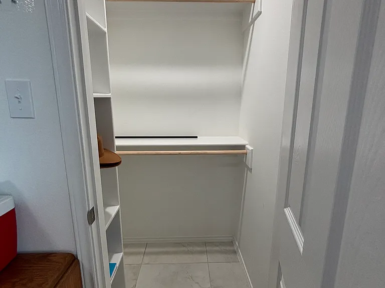 1622 Tesis Dr #4 — Photo 3