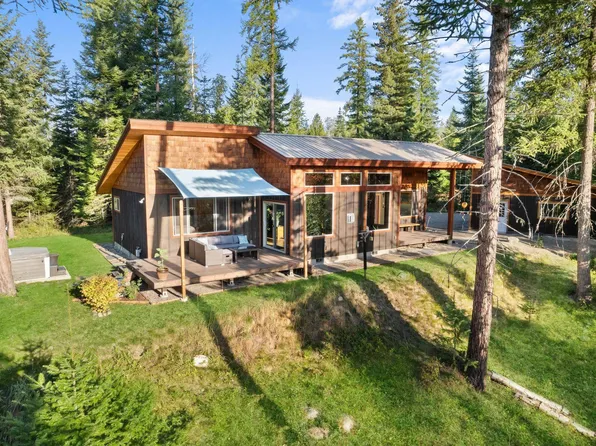 140 Astilbe Ln, Sagle, ID 83860
