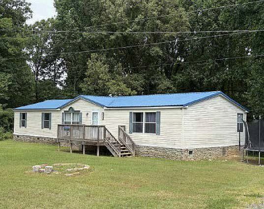 1st image of 3160 Bluff Rd