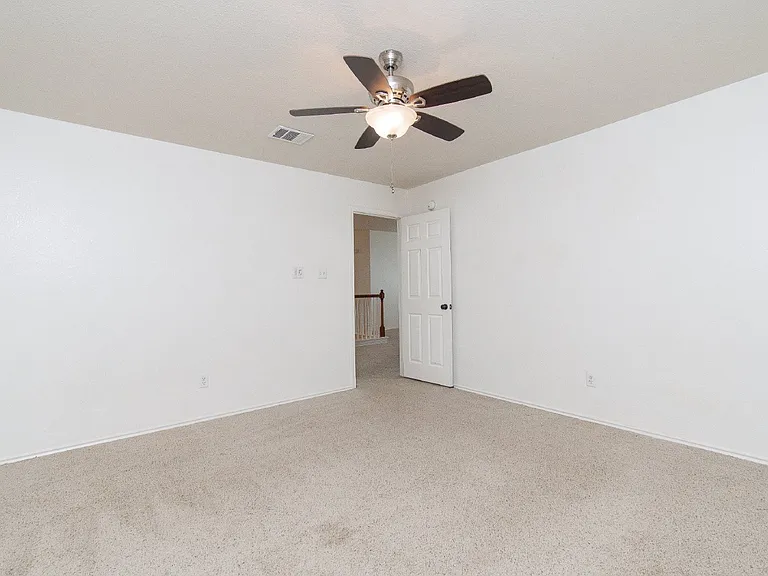 4902 Selenite Ct — Photo 23