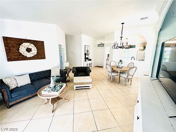 4th image of 1258 Shimmering Glen Ave