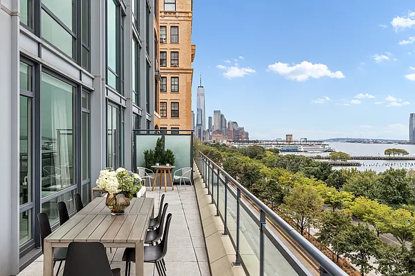 APARTMENT VOL.0〜12 セット 259 West 12th Street #1B in West Village, Manhattan | StreetEasy