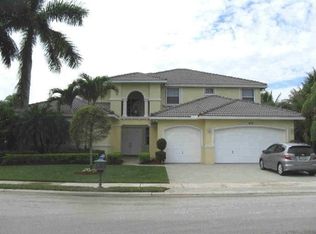 472 SW 159th Dr, Pembroke Pines, FL 33027