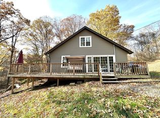 121 Platt Ln, Follansbee, WV 26037