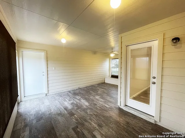 518 Melody Wind — Photo 25