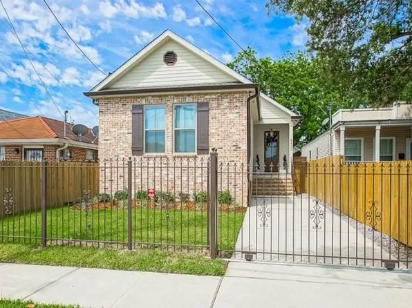 4432 Pauger St, New Orleans, LA 70122