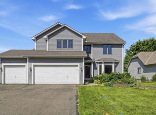 230 Butternut Cir, Carver, MN 55315