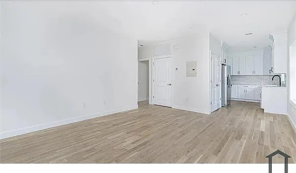 674 Arden Ave — Photo 6