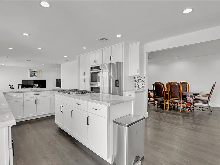 5952 Maury Ave — Photo 15