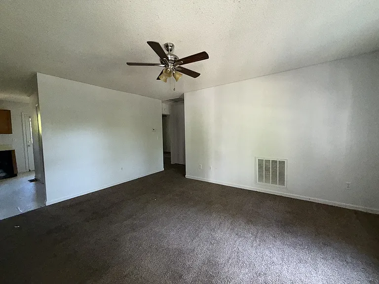 161 Shamrock Ln #A — Photo 9