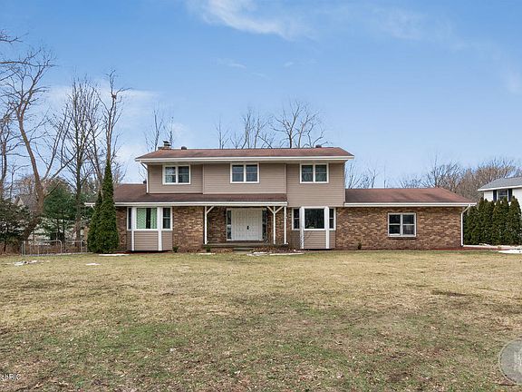 2nd image of 2385 Cress Creek Dr