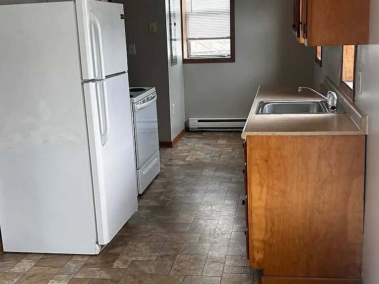 29 McCulloh St — Photo 8
