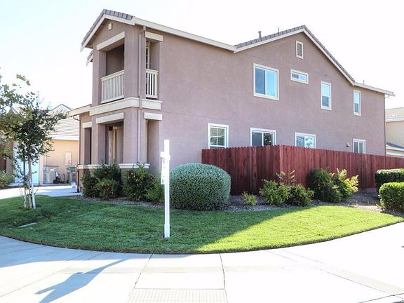 3rd image of 2600 Neptune Ct