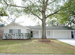 7953 Ridgeview Dr, Houston, TX 77055