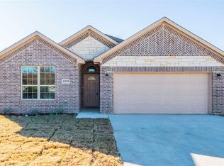 1809 San Antonio St, Grand Prairie, TX 75051