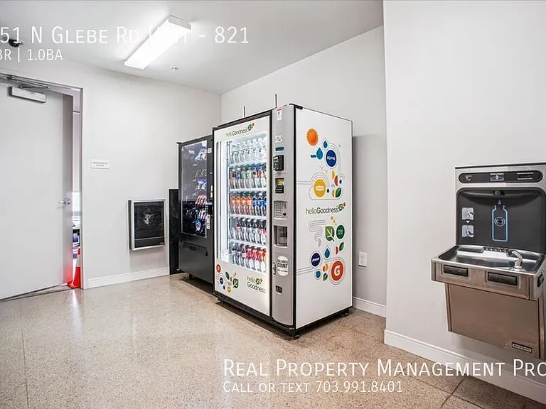 851 N Glebe Rd #821 — Photo 38