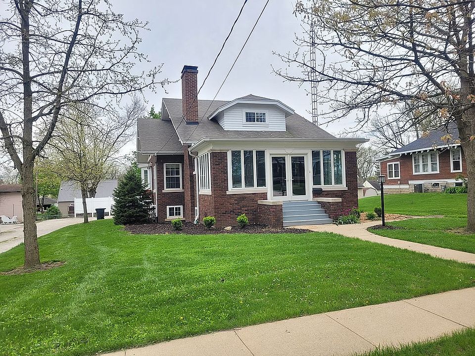 1st image of 106 W Burton Ave