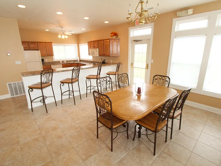Freedom Crossing Apartments — Photo 10