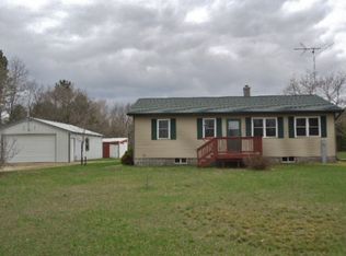 E5143 Desert Rd, Weyauwega, WI 54983