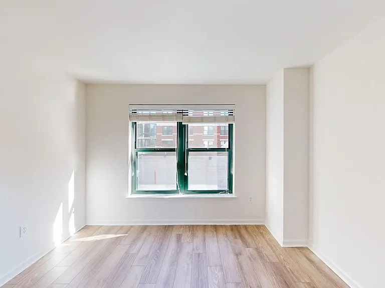 1301 Thomas Circle — Photo 46