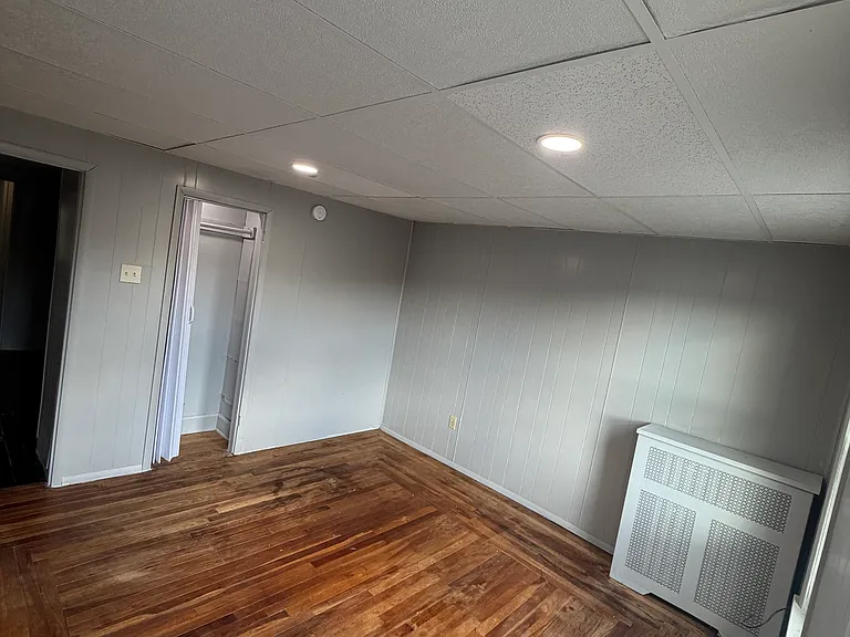 1219 W Walnut St — Photo 19
