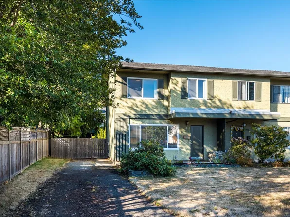 1714 Ashdale Pl, Saanich, BC V8N 1N9