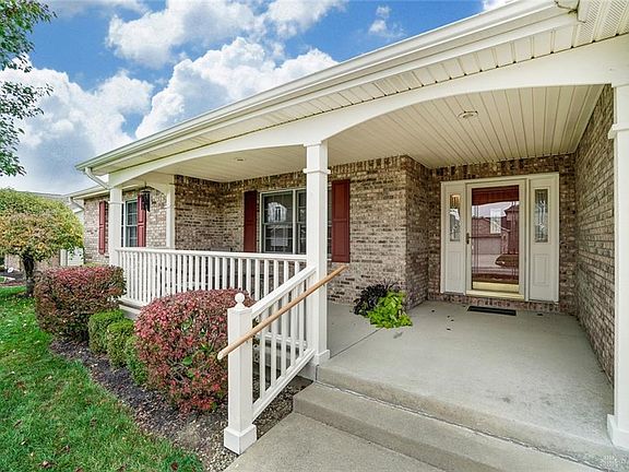 2nd image of 577 Woodbury Ct