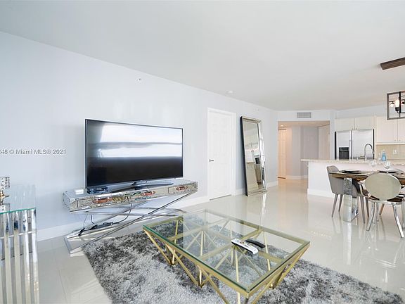 3rd image of 1155 Brickell Bay Dr APT 1801