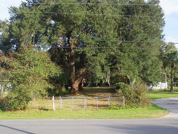 4th image of Clinch Dr