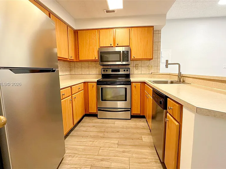 2445 SW 18th Ter #107 — Photo 5